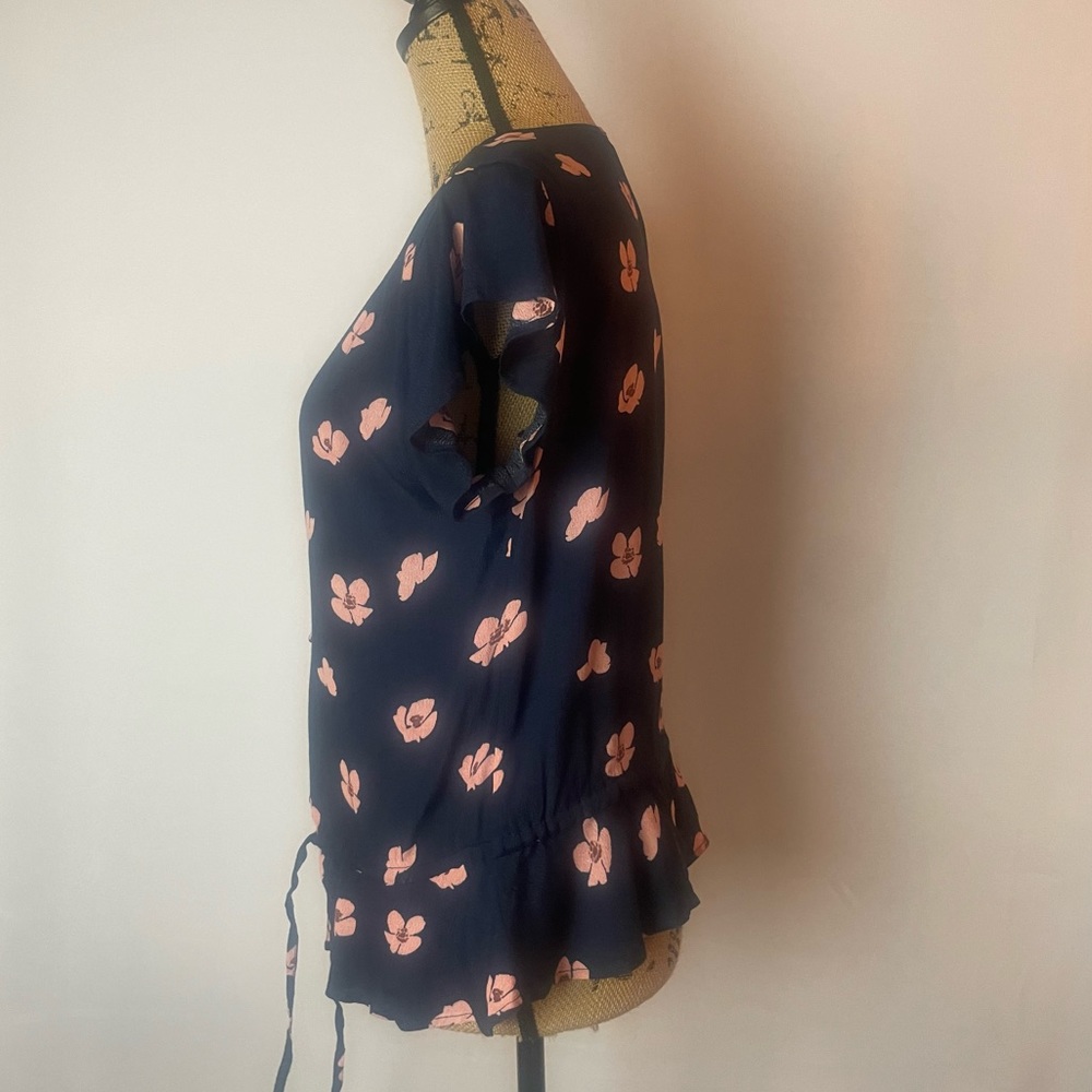 Rails Navy Floral Short-Sleeve Button Front Blouse - Picture 4 of 9